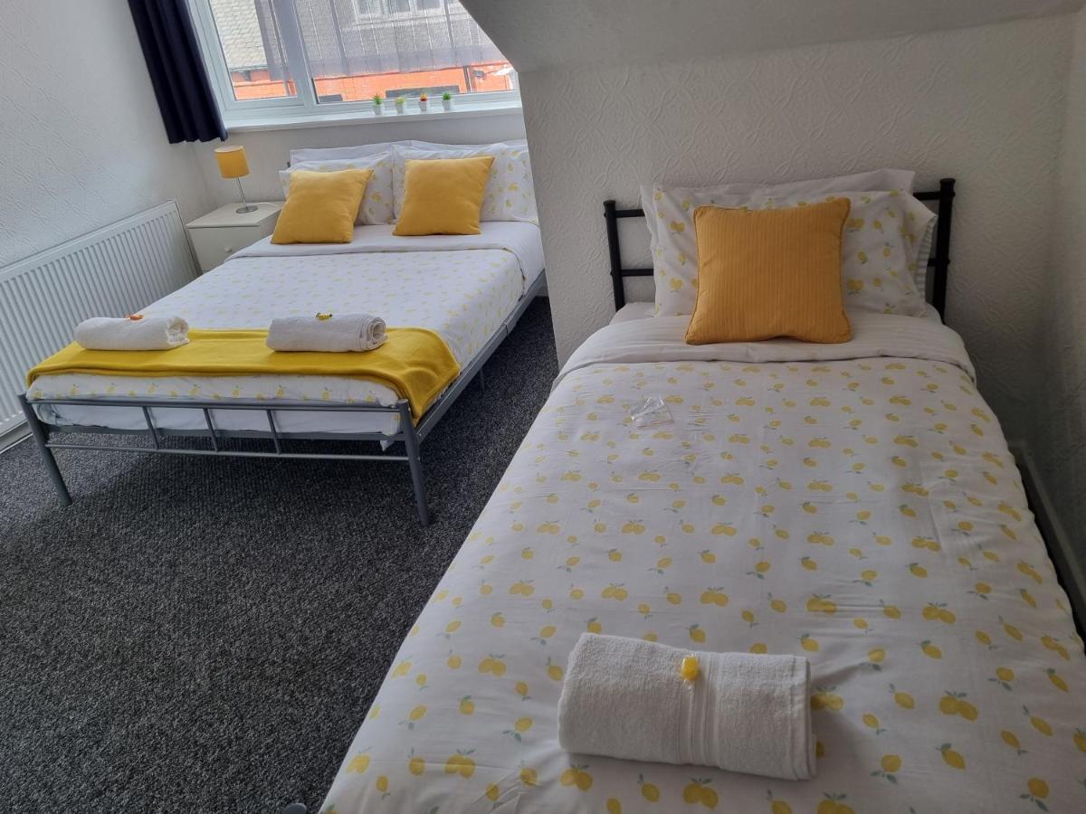 Your Home Away From Home. Leeds  Eksteriør billede